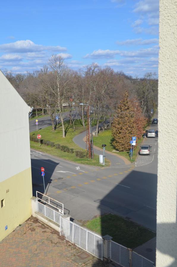 Gabi Apartman Hajdúszoboszló Exterior foto